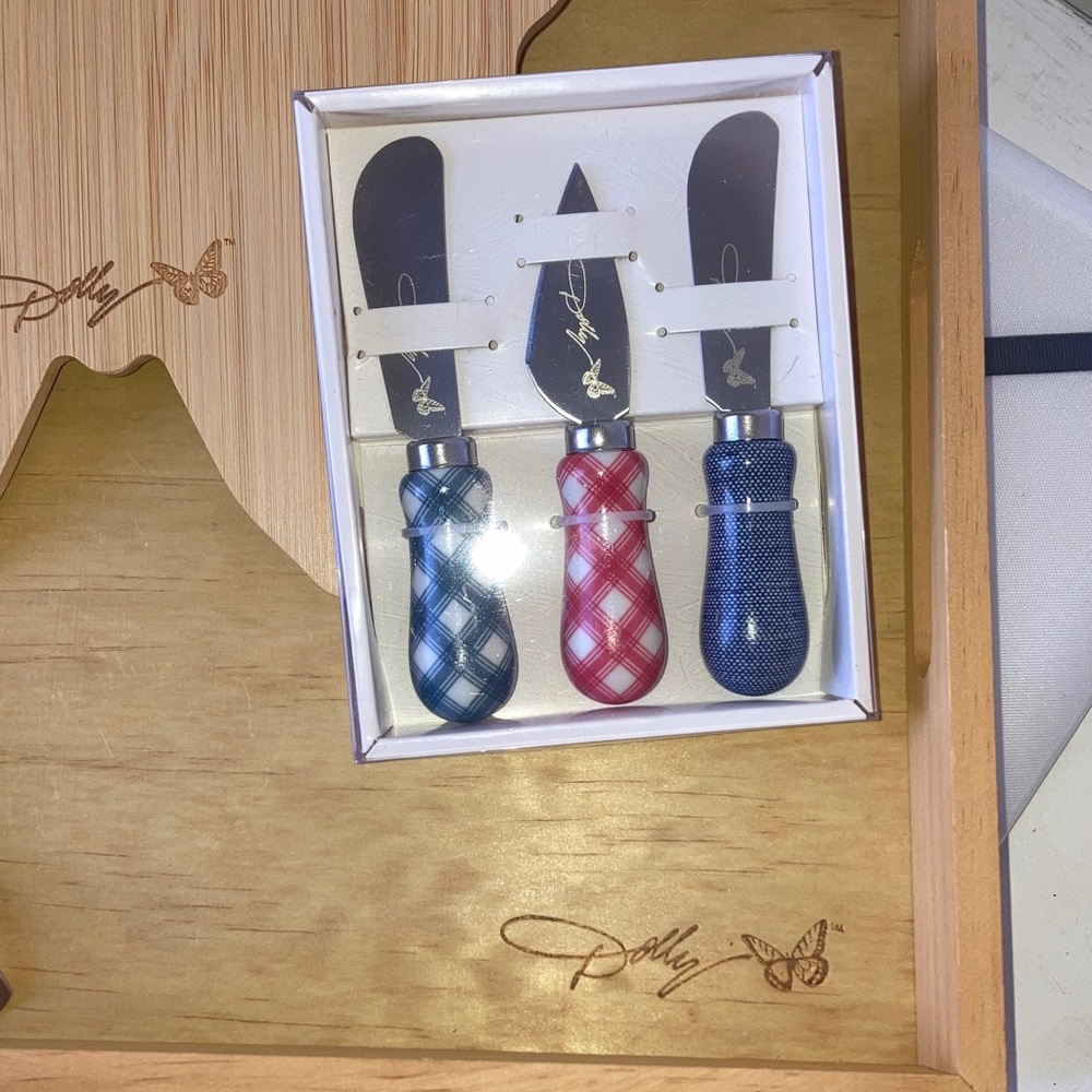 Dolly Collection Butterfly Cheese Board and Knife Set, Serving tray - Picture 2 of 5